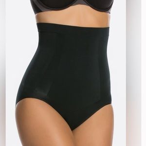 Spanx OnCore High Waisted Brief Small